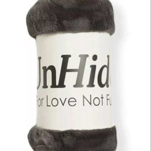 UnHide For Love Not Fur Lil' Marshmallow Blanket Charcoal Charlie 50"x60" Marsh